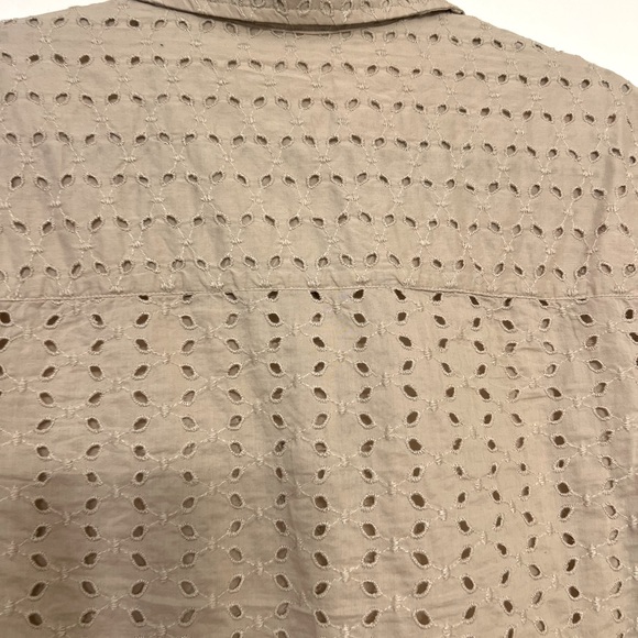 Gap Eyelet Easy Shirt - Picture 2 of 4